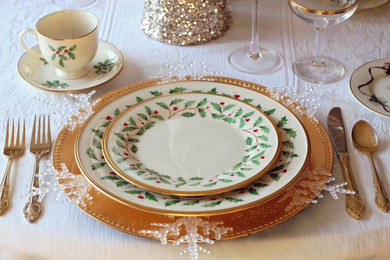 Stoneware Dinnerware Sets