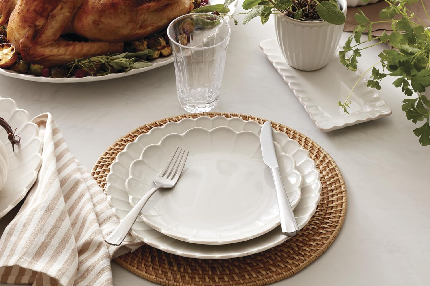 White Scallop Dinnerware Set - Image 9